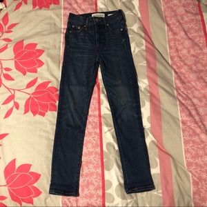 Aritzia jeans